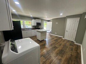 227 Long St in Talladega, AL - Building Photo - Building Photo