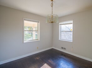 9877 Redcliff Rd in Birmingham, AL - Building Photo - Building Photo