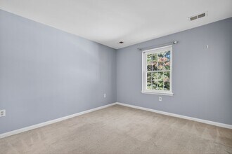 18318 Streamside Dr in Gaithersburg, MD - Building Photo - Building Photo