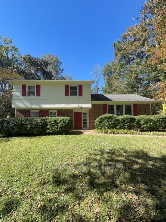 814 Pamlico Dr in Cary, NC - Building Photo