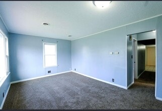 504 Rahm St in Salina, KS - Building Photo - Building Photo