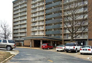 Honor Heights Tower in Muskogee, OK - Building Photo - Building Photo