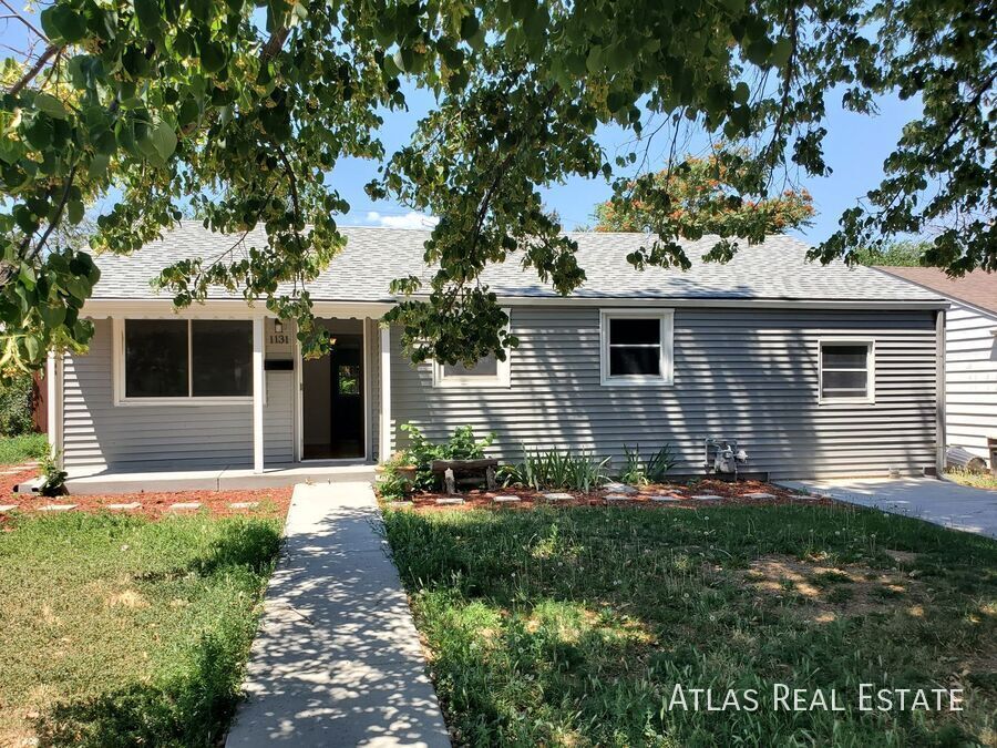 1131 Geneva St in Aurora, CO - Building Photo