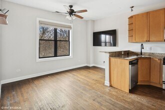 3904 N Wolcott Ave, Unit 3 in Chicago, IL - Building Photo - Building Photo