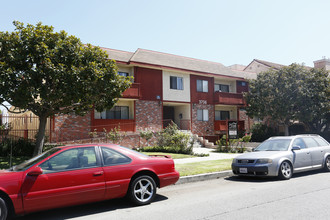 3736 Jasmine Ave in Los Angeles, CA - Building Photo - Building Photo