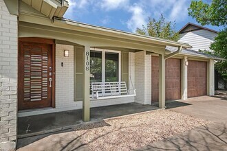 8108 Ripplewood Dr in Austin, TX - Building Photo - Building Photo