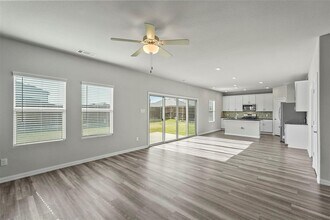 105 Lisa Ln in Royse City, TX - Foto de edificio - Building Photo