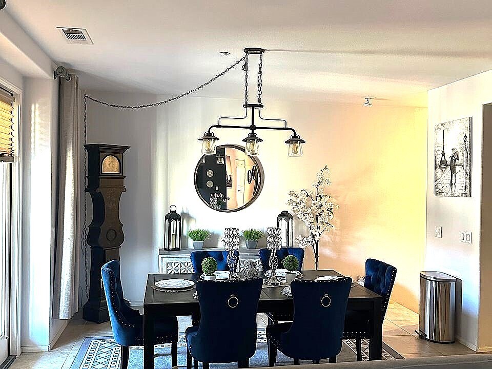 250 Paseo Bravo in Palm Desert, CA - Building Photo