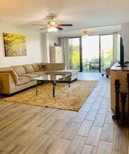 4832 Esedra Ct in Greenacres, FL - Foto de edificio - Building Photo