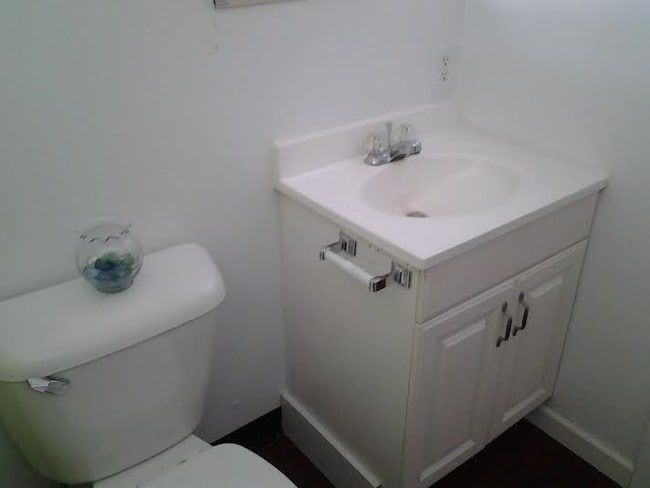 Frontier Apartments in Craig, CO - Building Photo - Building Photo