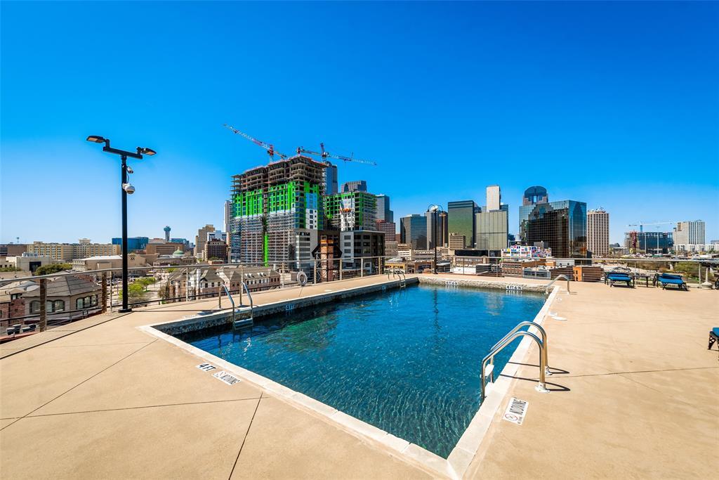 2220 Canton St-Unit -109 in Dallas, TX - Foto de edificio