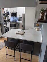 1711 Massachusetts Ave NW, Unit 113 in Washington, DC - Foto de edificio - Building Photo