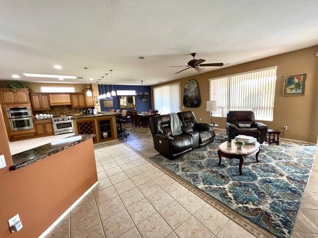 15847 W Bridgewood Dr in Surprise, AZ - Building Photo - Building Photo