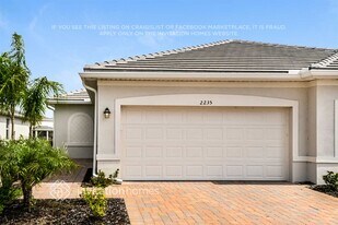 2235 Dragonfruit Wy in Naples, FL - Building Photo