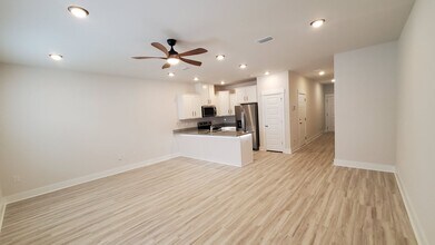 9513 Nature Crk Cir in Bellview, FL - Building Photo - Building Photo
