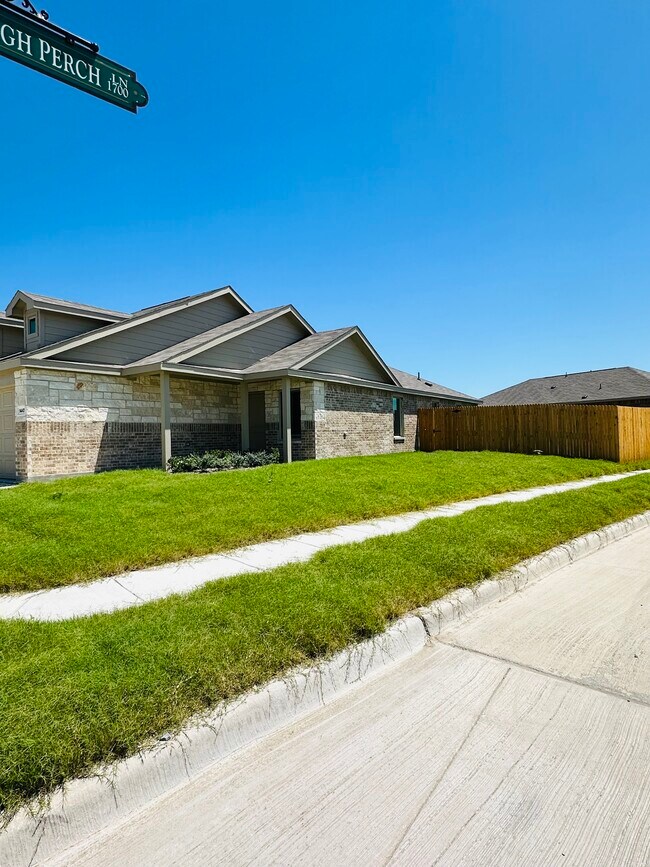 property at 1447 Dovekie Dr