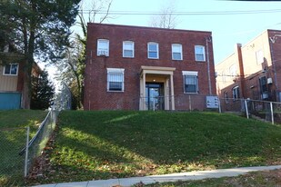 3055 30th St SE in Washington, DC - Building Photo