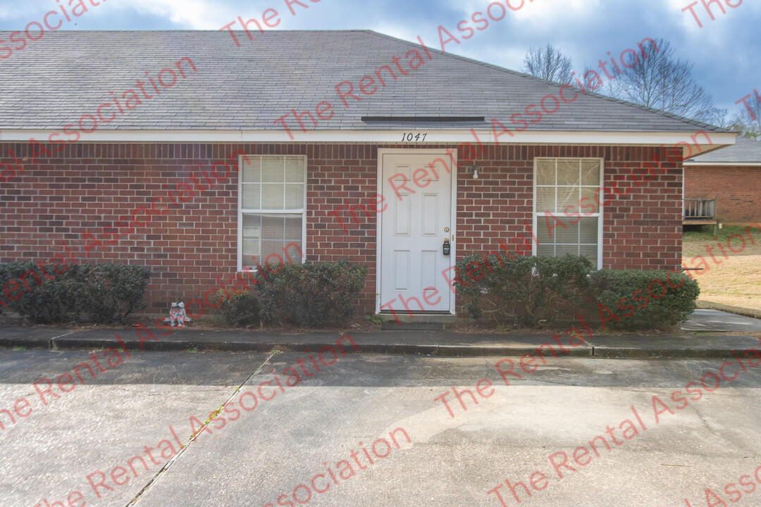 1047 Sanders Ln in Ruston, LA - Building Photo