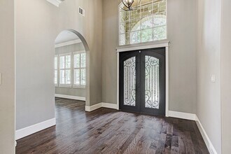 325 Bunker Hill Rd in Houston, TX - Building Photo - Building Photo