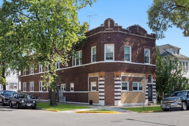 property at 1301 S 51st Ave