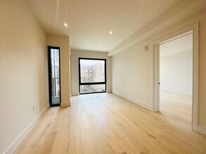 1 Nevins Hl Wy in Boston, MA - Building Photo - Building Photo