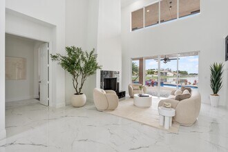 9734 Vía Amati in Wellington, FL - Building Photo - Building Photo