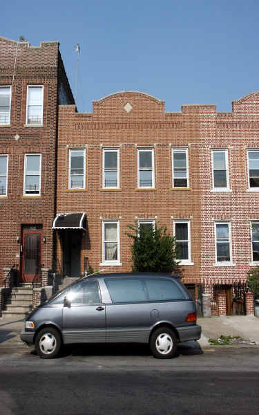 729 Ralph Ave in Brooklyn, NY - Building Photo