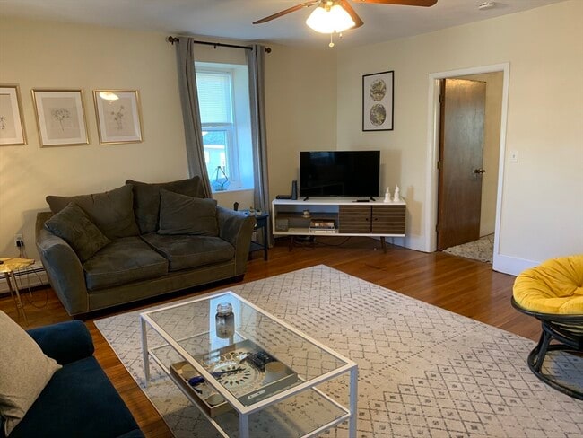 7 Mt Vernon St in Boston, MA - Building Photo - Building Photo