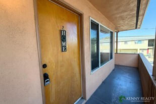 240 San Diego Ave in San Bruno, CA - Building Photo