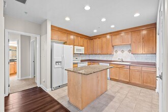 4875 S Monaco St in Denver, CO - Building Photo - Building Photo