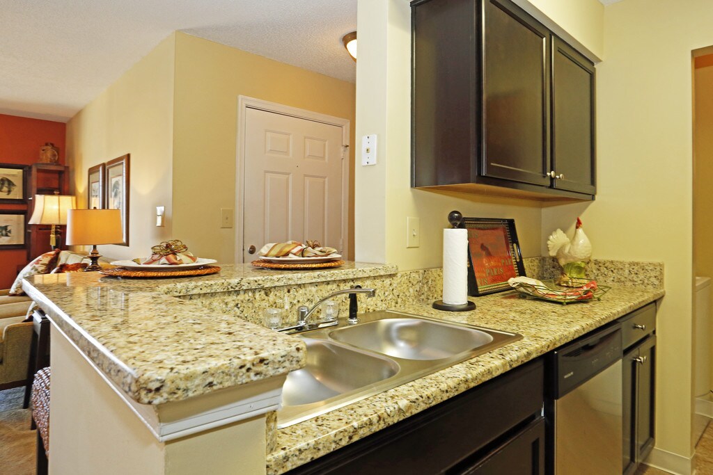 Herons Point Apartments Virginia Beach, VA Apartments