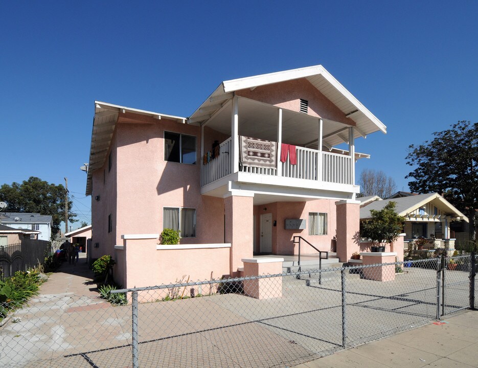 1161 W 37th Dr in Los Angeles, CA - Building Photo