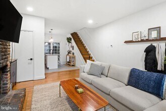 1704 Naudain St in Philadelphia, PA - Building Photo - Building Photo