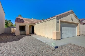 9665 Crystal Ridge Rd in Las Vegas, NV - Building Photo - Building Photo
