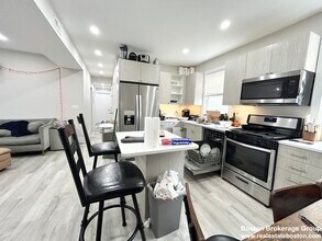 23 Mount Vernon St in Boston, MA - Foto de edificio - Building Photo