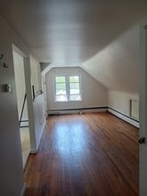 116 Abbott Dr in Halesite, NY - Building Photo - Building Photo