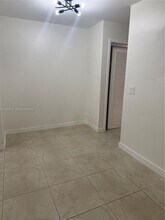 722 NE 8th St in Hallandale Beach, FL - Building Photo - Building Photo