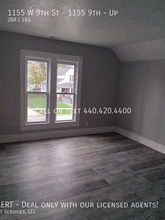 1155 W 9th St, Unit 1155 9th - Up in Lorain, OH - Building Photo - Building Photo
