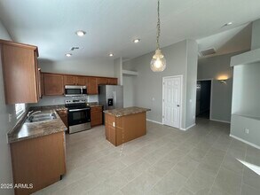 1115 E Elm Rd in San Tan Valley, AZ - Building Photo - Building Photo