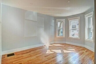 326 Chelsea St in Boston, MA - Building Photo - Building Photo