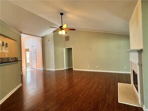 942 Fairmont Park Dr in Dacula, GA - Building Photo - Building Photo