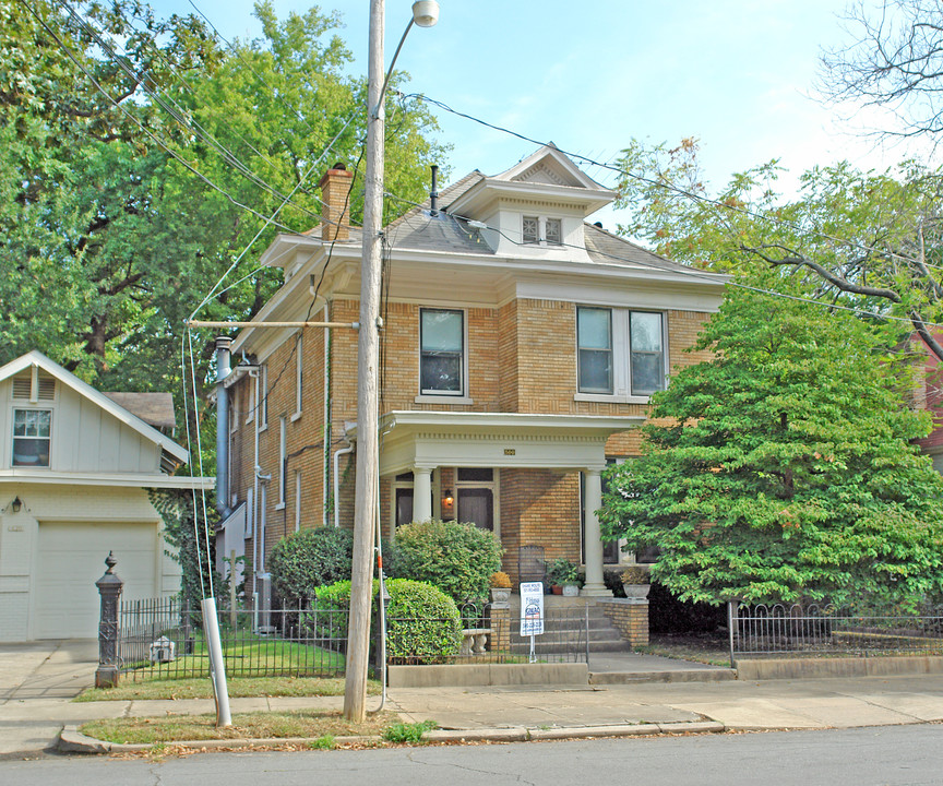 500 E 8th St in Little Rock, AR - Foto de edificio