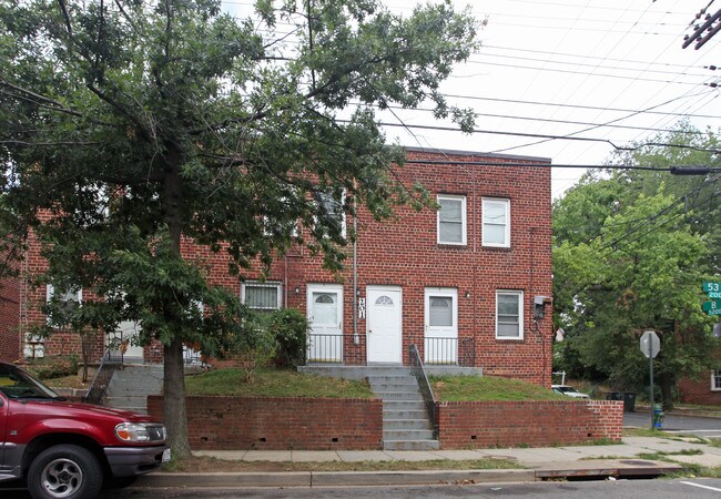 201 53rd St SE in Washington, DC - Building Photo - Building Photo