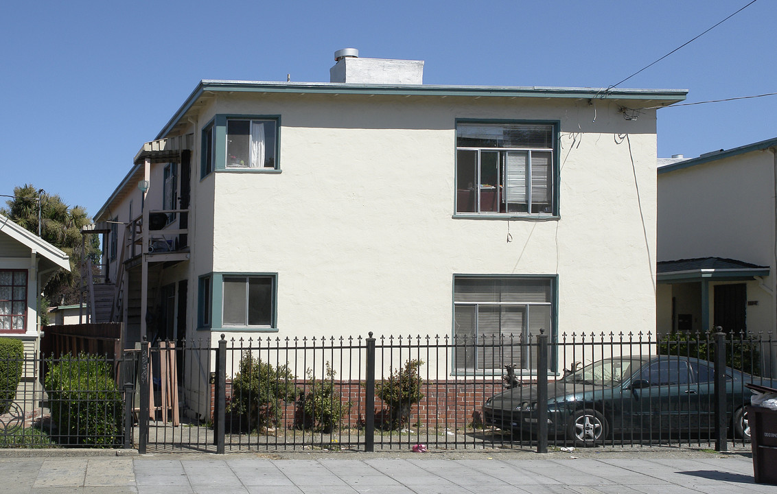 2225-2227 35th Ave in Oakland, CA - Building Photo