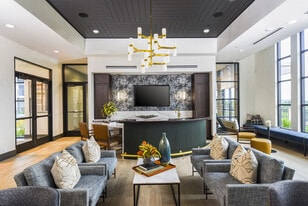 J Woburn Heights in Woburn, MA - Building Photo