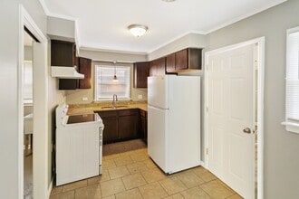 17306 Holmes Ave in Hazel Crest, IL - Building Photo - Building Photo