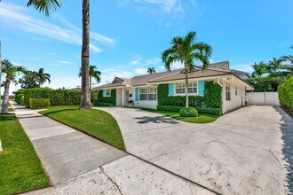 136 Worth Ct S in West Palm Beach, FL - Building Photo - Building Photo