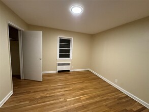 201 Crescent Pl in Yonkers, NY - Building Photo - Building Photo