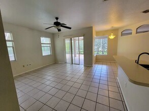 12105 Whistling Way in Lakewood Ranch, FL - Building Photo - Building Photo