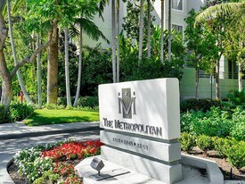 2233 Martin, Unit 413 in Irvine, CA - Building Photo